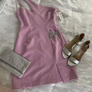 Laundry light purple dress / Size 4 / Asymmetrical neckline / never been worn